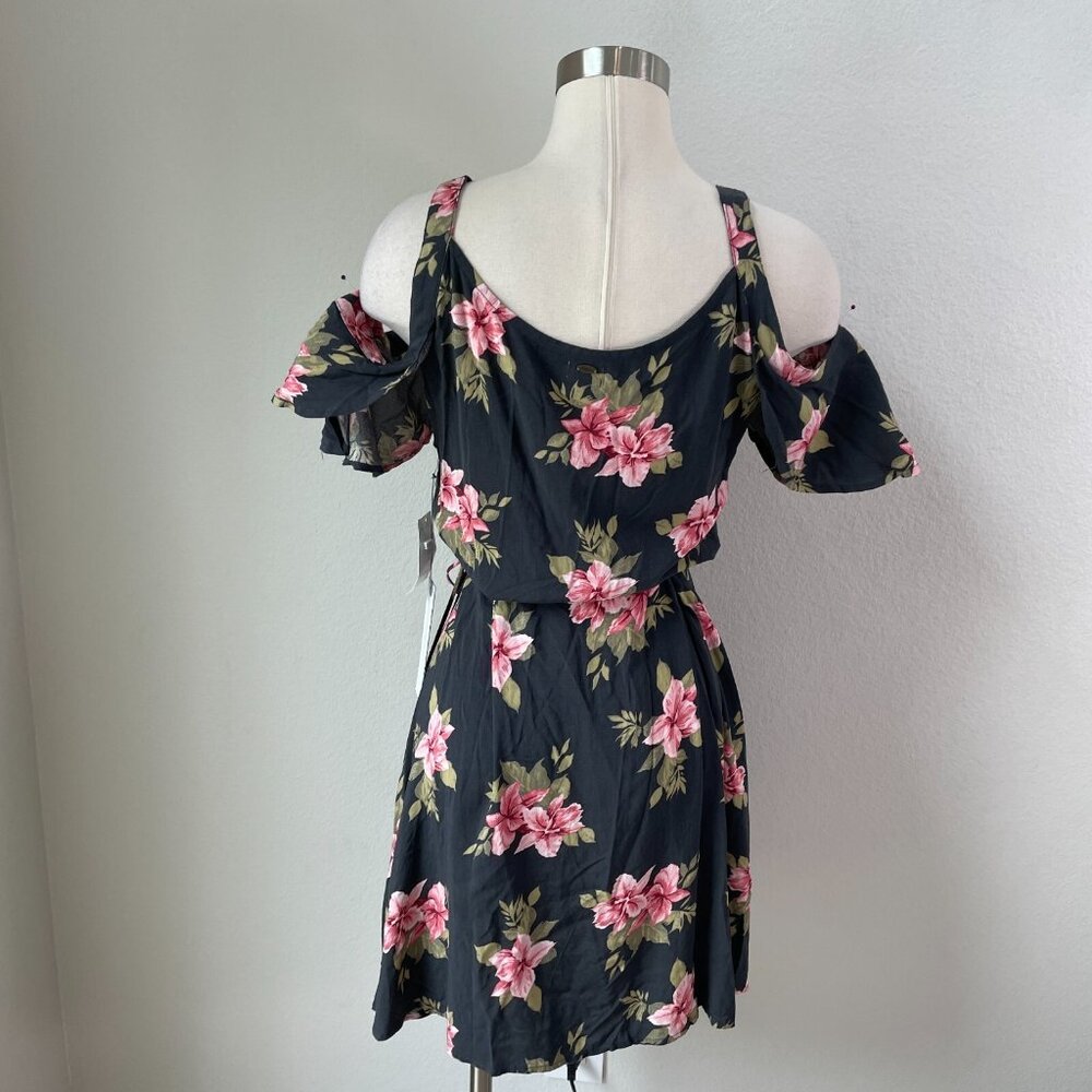 NEW $54 O'Neill Womens Large Charcoal Gray Floral Print Cold Shoulder Wrap Dress - Picture 8 of 12